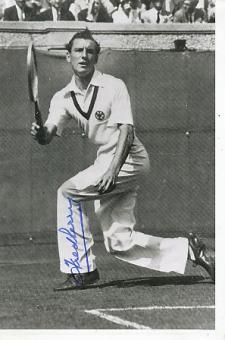Fred Perry † 1995 England  Tennis Autogramm Foto original signiert 