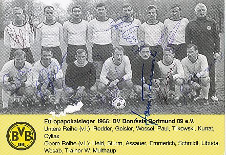 Borussia Dortmund  Mannschaftskarte 1966  Heldt,Schmidt,Wosab,Redder,Geisler,Wessel,Paul,Tilkowski,Kurrat,Cyliax   Fußball  Autogrammkarte  original signiert 