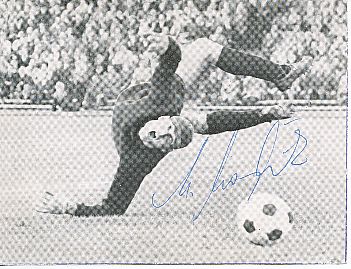 Manfred Manglitz  DFB  Fußball Autogramm Bild original signiert 