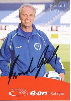 Bernard Dietz  Fußball Autogrammkarte  original signiert 