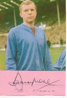 Bobby Moore † 1993   England Weltmeister WM 1966    Fußball Autogramm Karte  original signiert 