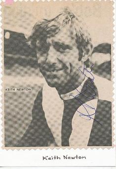 Keith Newton † 1998  England  WM 1970    Fußball Autogramm Bild  original signiert 