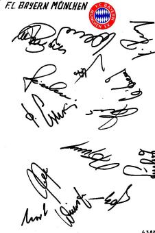 FC Bayern München   1982   Fußball Autogramm Blatt  original signiert 