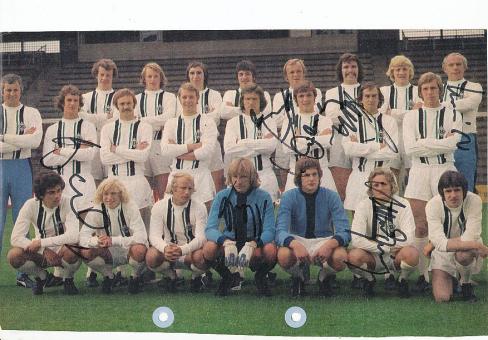 Borussia Mönchengladbach  1974/75 mit Weisweiler, Simonsen usw.   Fußball Autogramm Bild  original signiert 